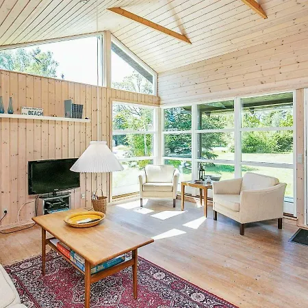 펜션 Five Bedroom Holiday In Ringkobing 4